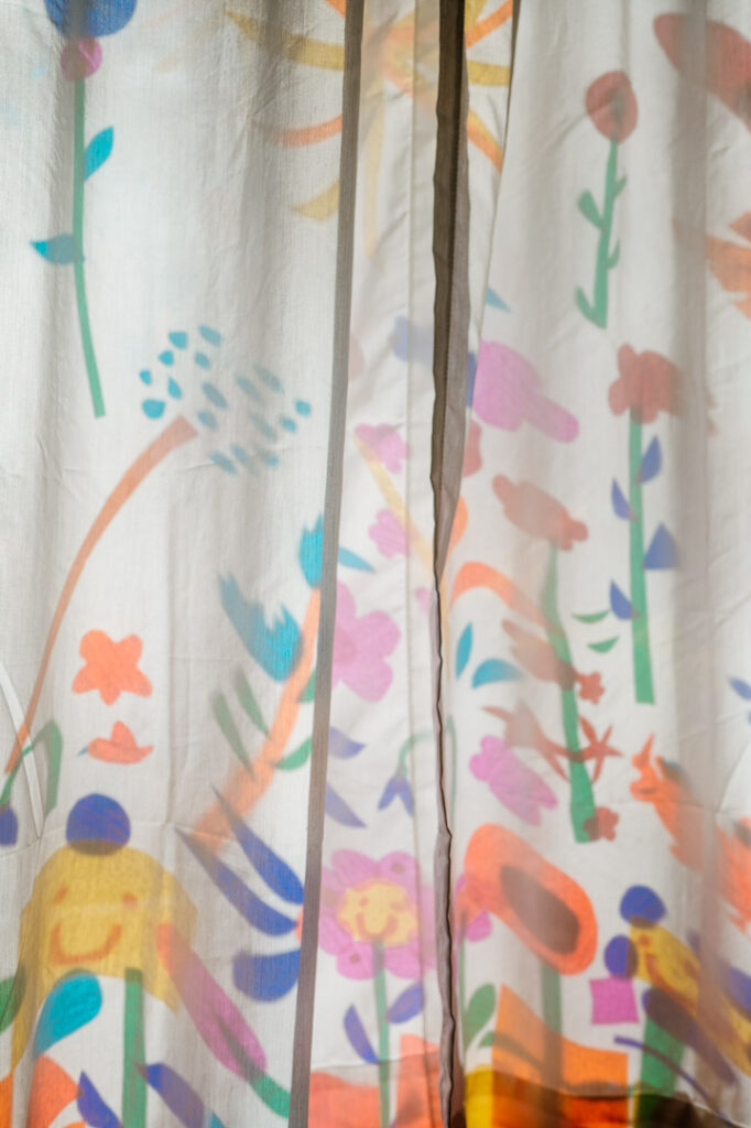 Lustig buntes Fensterbild